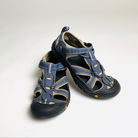 keen blue sandals